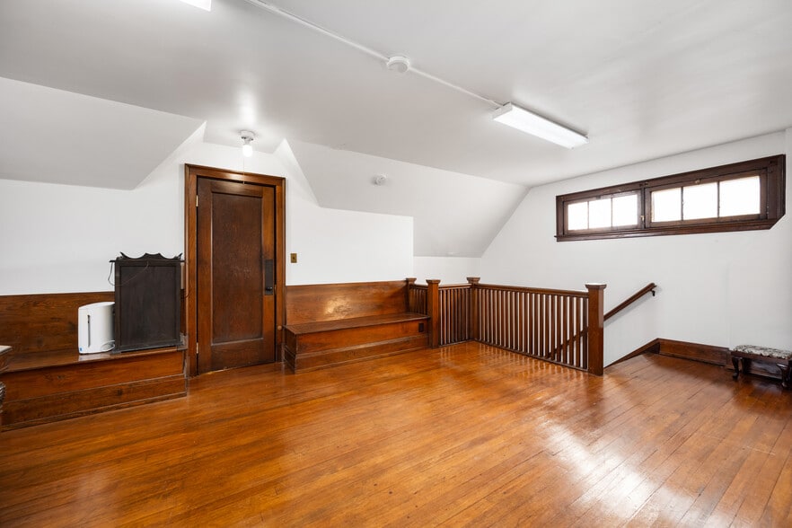 More Photos Of 94 Shoshone st, Buffalo Religious Facility For Sale