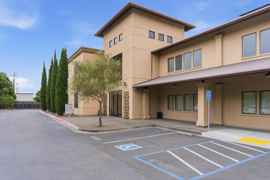 Primary Photo Of 1550 Airport Blvd, Santa Rosa Office For Lease