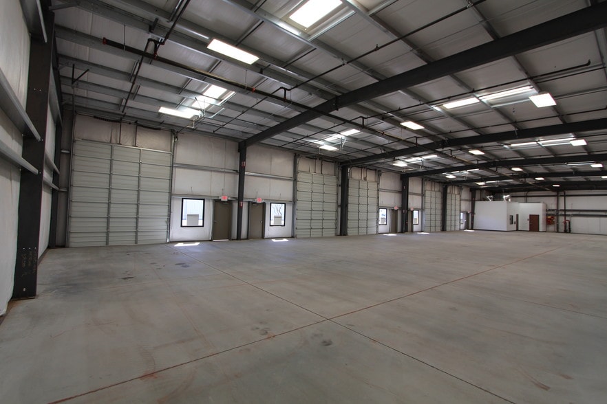 More Photos Of 3048 N Cessna Ave, Casa Grande Warehouse For Lease