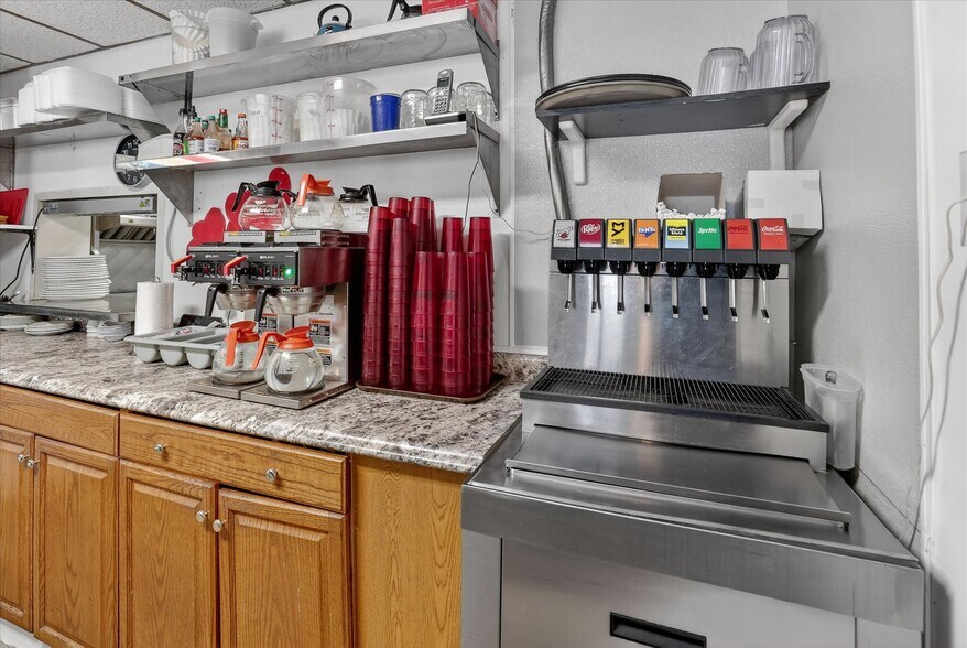 More Photos Of 5937 W Higgins Lake Dr, Roscommon Restaurant For Sale