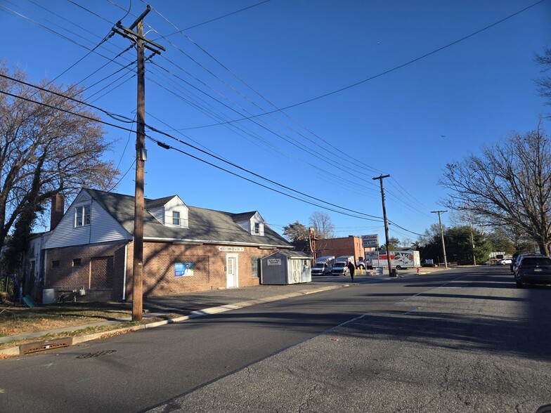 More Photos Of 50 E Grant St, Woodstown Freestanding For Sale