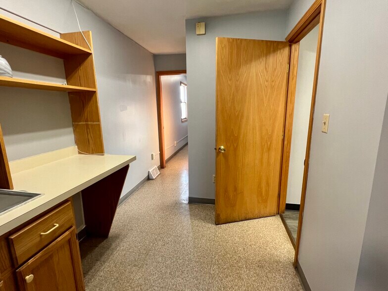 2825 Paris Green, Sauquoit, NY 13456 Office For Sale