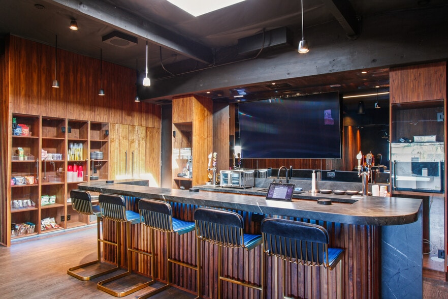 More Photos Of 1627 Pontius Ave, Los Angeles Loft Creative Space For Sale