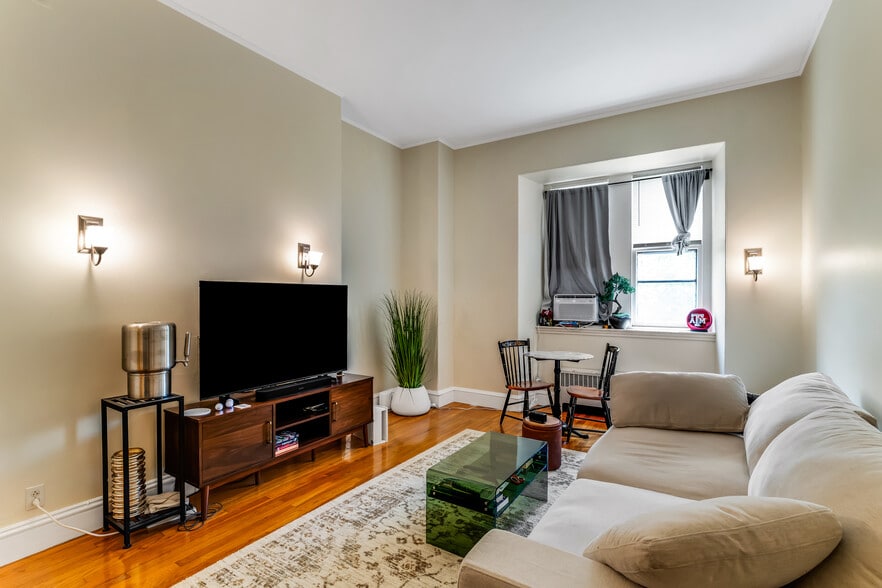 More Photos Of 57 Commonwealth Ave, Boston Apartments For Sale