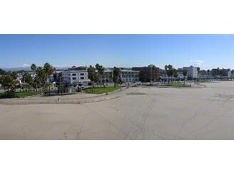 More Photos Of 8 Brooks Ave, Venice Apartments For Lease