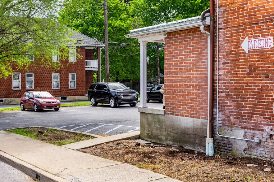 More Photos Of 219 N Market St, Selinsgrove Storefront Retail Residential For Sale