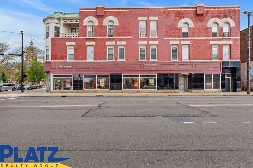 More Photos Of 106 N Park Ave, Warren Storefront Retail Office For Sale