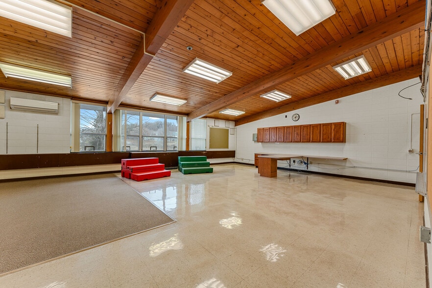 More Photos Of S5864 State Highway 23, Loganville Light Distribution For Sale