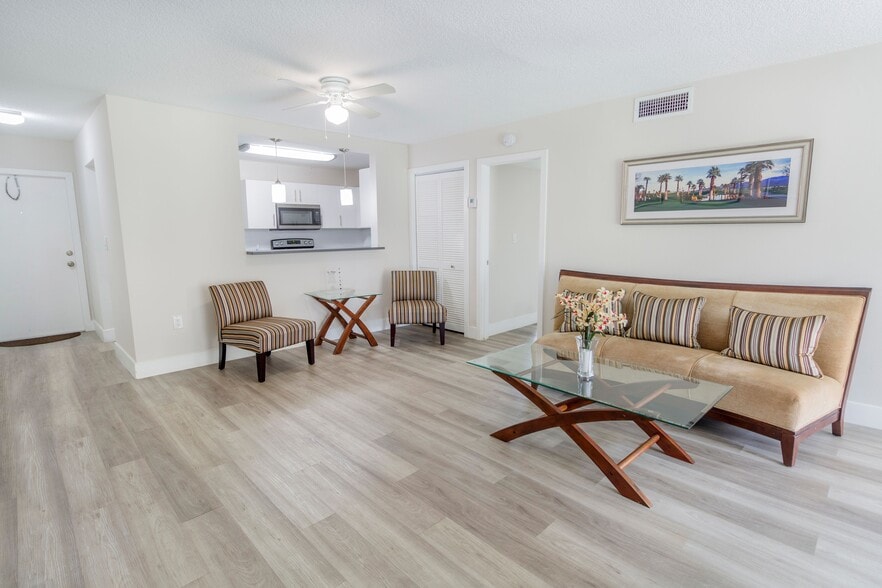 More Photos Of 8445 Springtree Dr, Sunrise Apartments For Sale