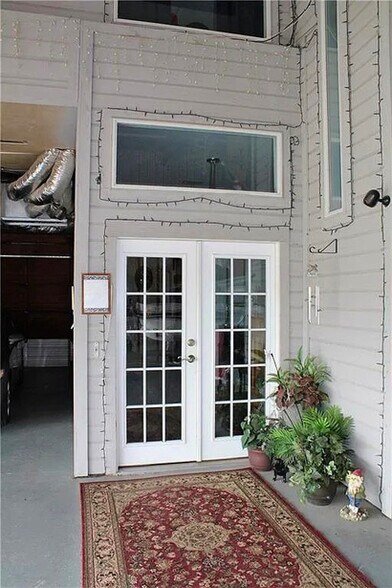More Photos Of 155-156 Aviator Dr, Fort Worth Airplane Hangar For Sale