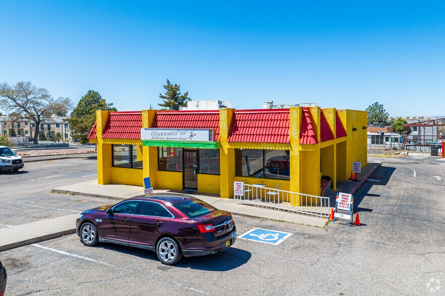 More Photos Of 2130-2301 Chelwood Park Blvd NE, Albuquerque Fast Food For Lease