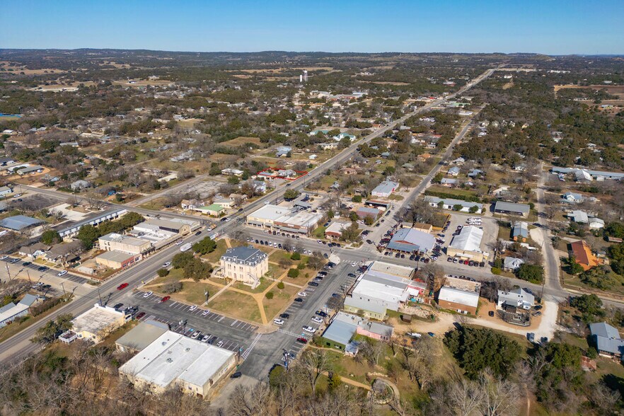 More Photos Of 505 Main, Blanco Office Residential For Sale