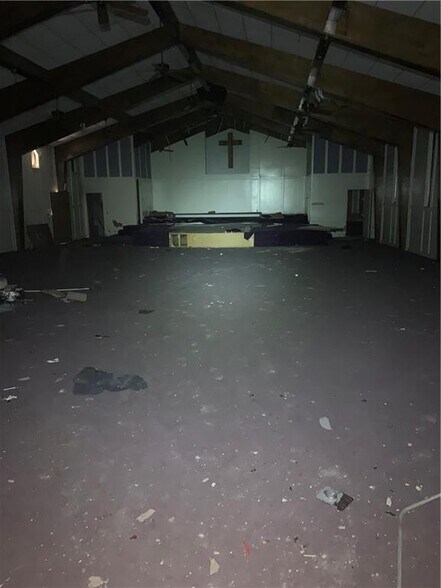 More Photos Of 245 SE 45th St, Oklahoma City Religious Facility For Sale