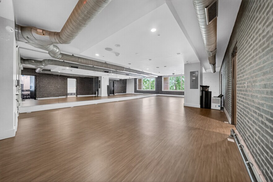 More Photos Of 444 S Blount St, Raleigh Apartments For Sale