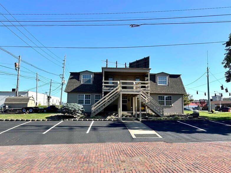 More Photos Of 701 Winchester Ave, Ashland Office For Sale