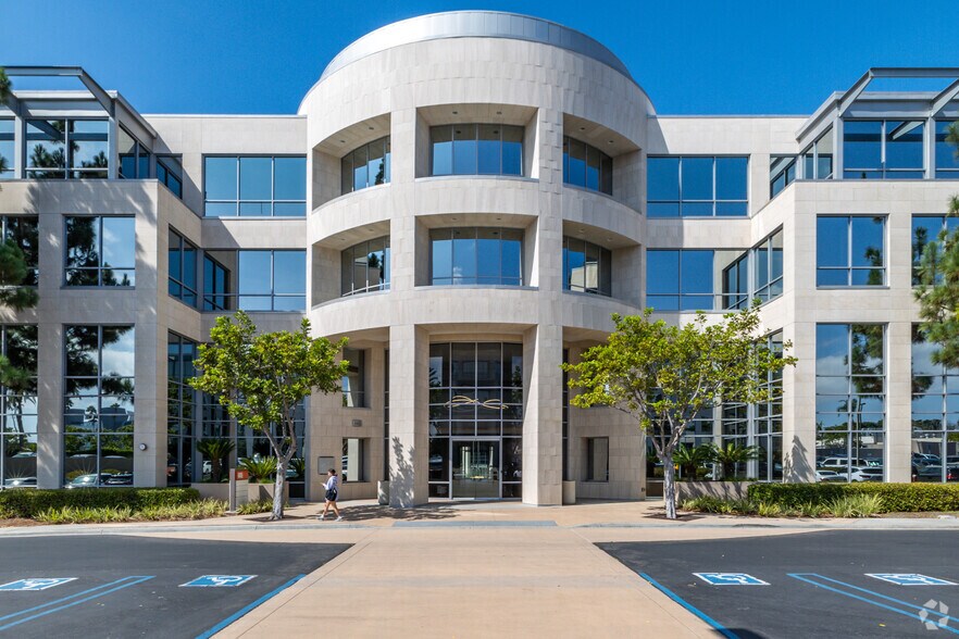 More Photos Of 4445 Eastgate Mall, San Diego Office For Lease