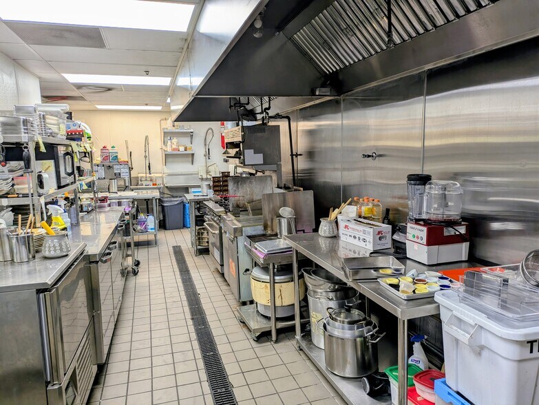 More Photos Of 141-145 N Atlantic Blvd, Monterey Park Restaurant For Lease