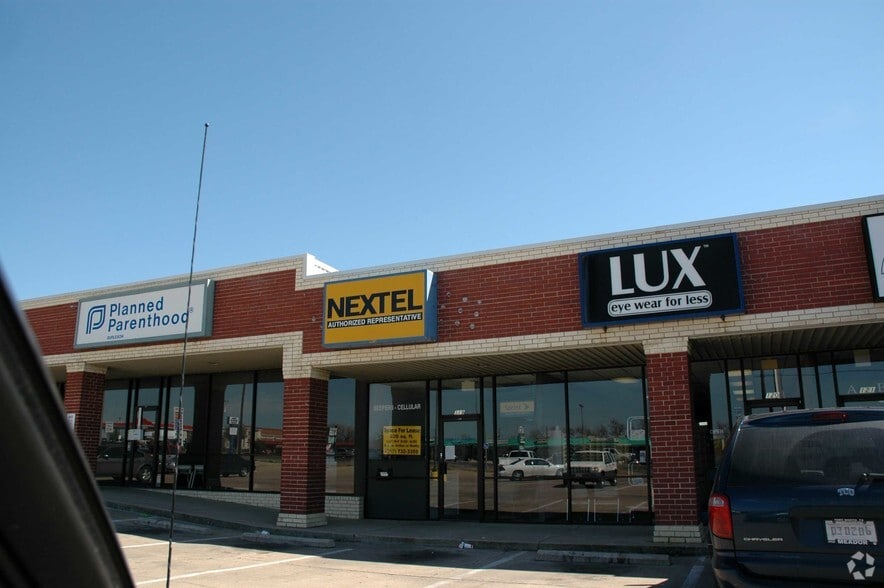 More Photos Of 251 SW Wilshire Blvd, Burleson Unknown For Lease