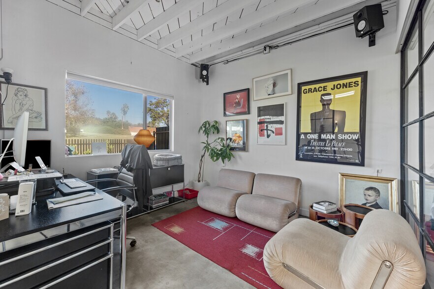 More Photos Of 2972 Glendale Blvd, Los Angeles Loft Creative Space For Lease