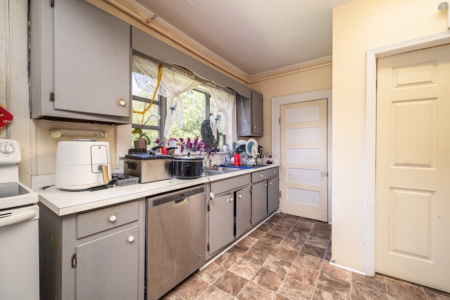 More Photos Of 336 Highway 9 S, Dawsonville Office Residential For Sale