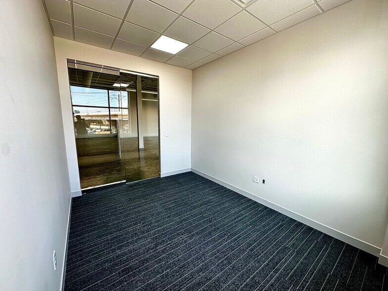 More Photos Of 700 E Campbell Rd, Richardson Office For Lease
