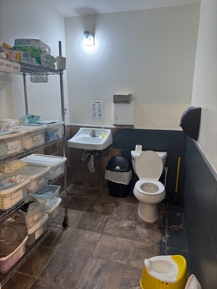 More Photos Of 2235 Mission St, San Francisco Storefront Retail Residential For Sale