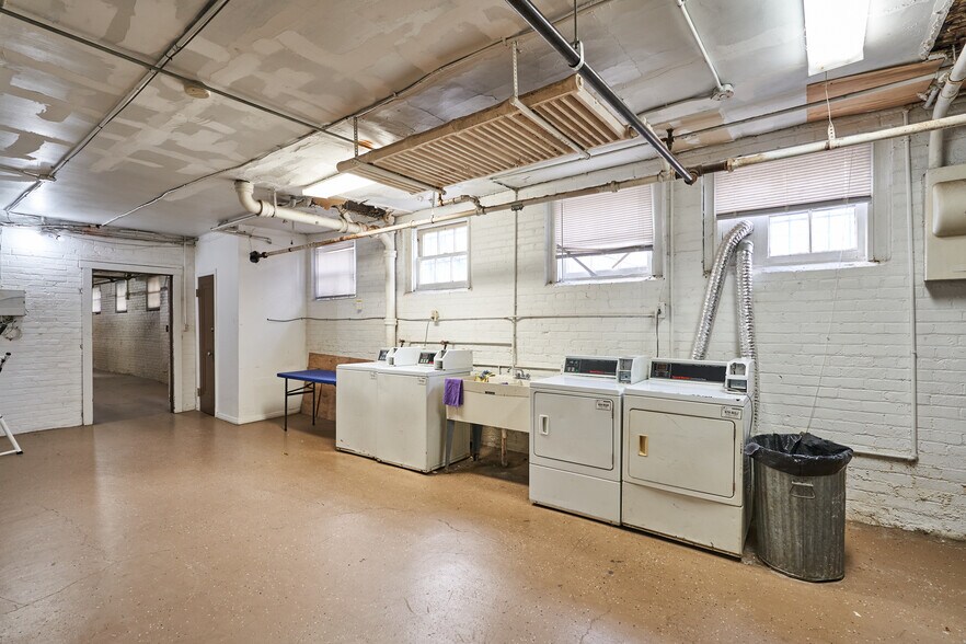 More Photos Of 3016 S Moreland Blvd, Cleveland Multifamily For Sale