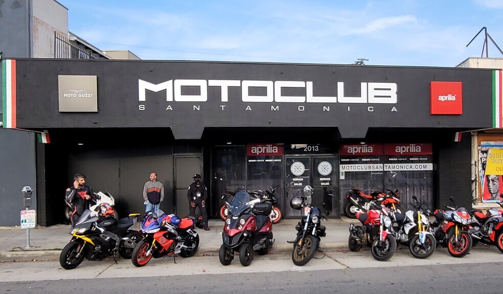 More Photos Of 2011-2013 Lincoln Blvd, Santa Monica General Retail For Sale