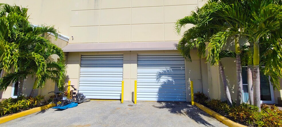 More Photos Of 5501-5553 N Nob Hill Rd, Sunrise Light Distribution For Lease