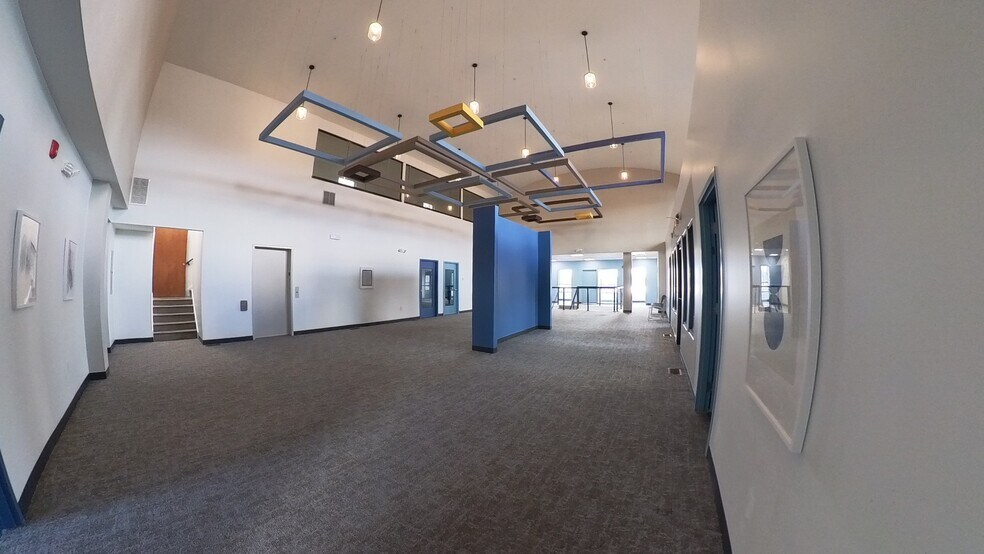 More Photos Of 3809 E 82nd St, Indianapolis Freestanding For Lease