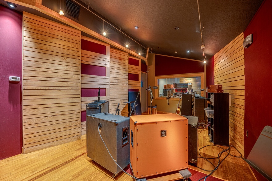 More Photos Of 2250 N Volusia Ave, Orange City Specialty For Sale