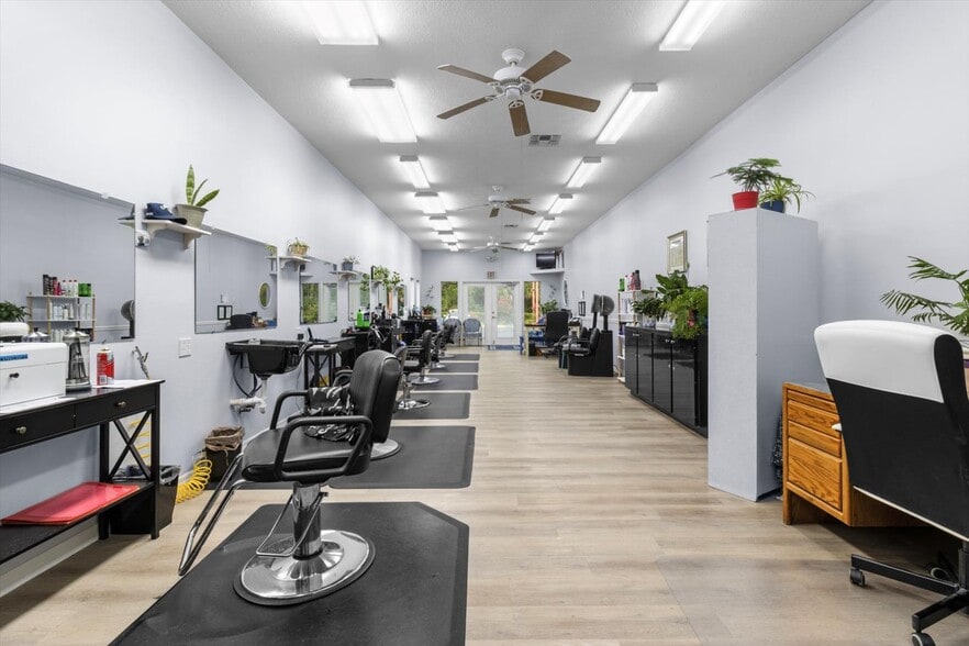 More Photos Of 3426-3460 N Citrus Ave, Crystal River Storefront Retail Office For Sale