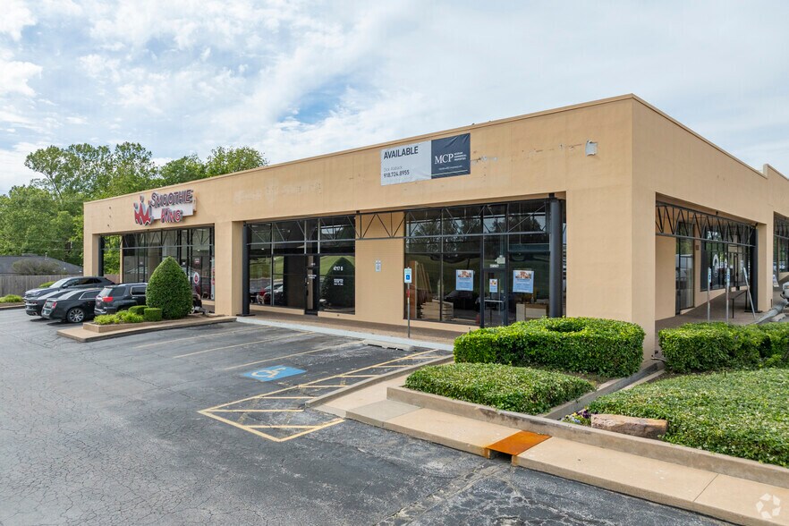 More Photos Of 4002-4020 S Yale Ave, Tulsa General Retail For Lease