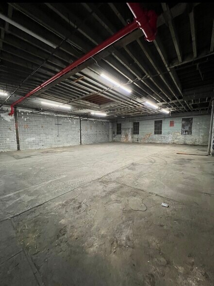More Photos Of 1360 Drake Park S, Bronx Warehouse For Lease