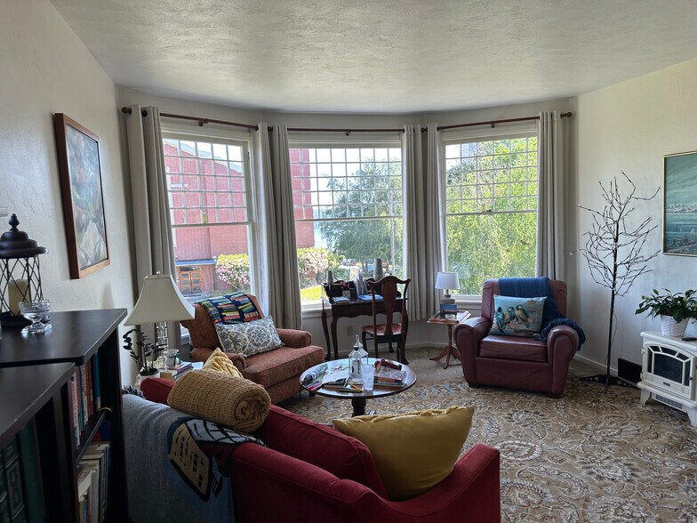 More Photos Of 404 N Tacoma Ave, Tacoma Apartments For Sale