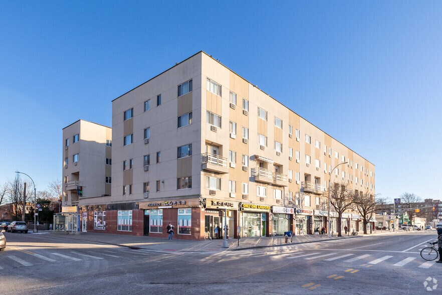 More Photos Of 150-05 Northern Blvd, Flushing Apartments For Lease