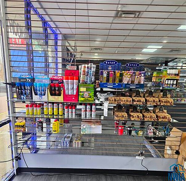 More Photos Of 3148 Singing Hills Blvd, Sioux City General Retail For Sale