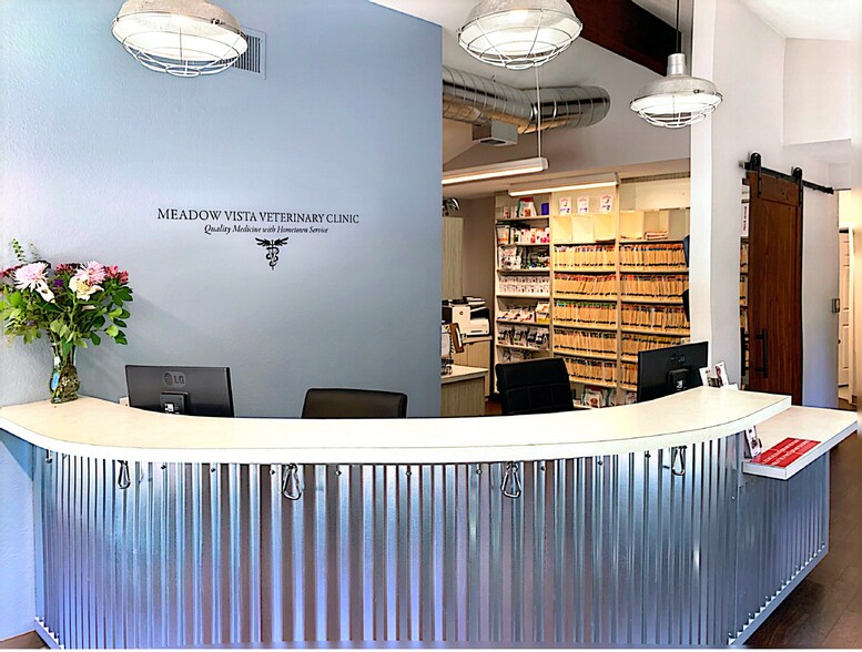 More Photos Of 17120 Placer Hills Rd, Meadow Vista Veterinarian Kennel For Sale