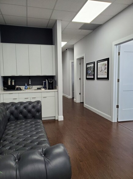 More Photos Of 3775 Venture Dr, Duluth Medical For Lease