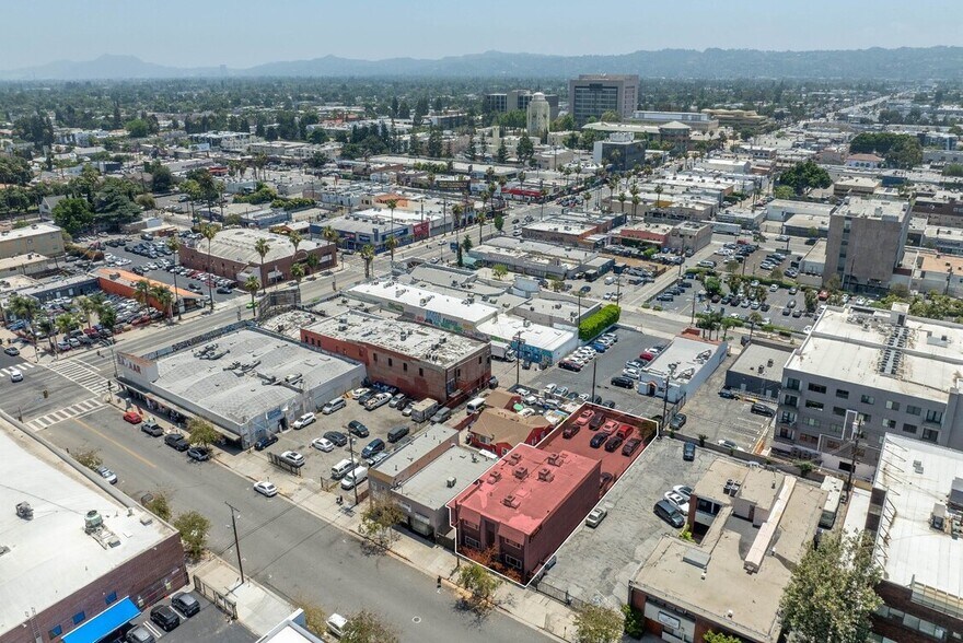 More Photos Of 14530 Hamlin St, Van Nuys Loft Creative Space For Lease