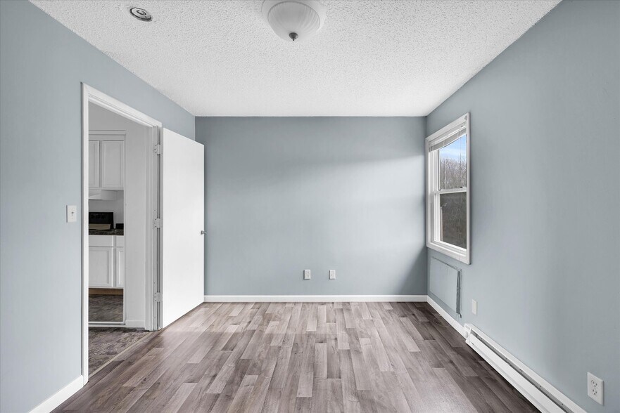 More Photos Of 1740 S Fairview Ave, Decatur Apartments For Sale