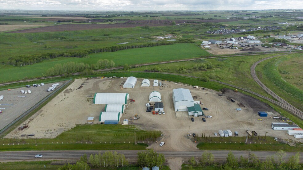 More Photos Of 3001 - 23 Street, Didsbury Distribution For Sale