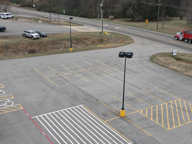 More Photos Of 720 HWY 71, Mansfield Convenience Store For Lease