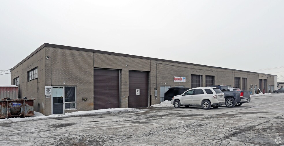 More Photos Of 149 Norfinch Dr, Toronto Warehouse For Lease
