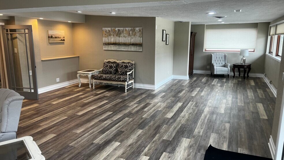 More Photos Of 508 E 6th St, Sheridan Storefront For Sale