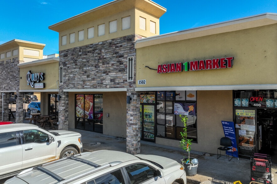 More Photos Of 3400-3502 S Broadway, Tyler Unknown For Lease