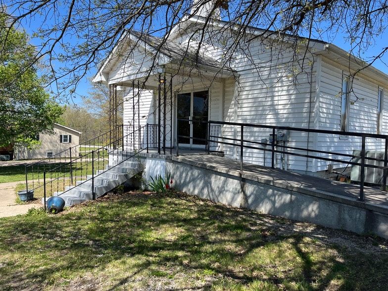More Photos Of 12584 SW Highway 6, Stewartsville Religious Facility For Sale