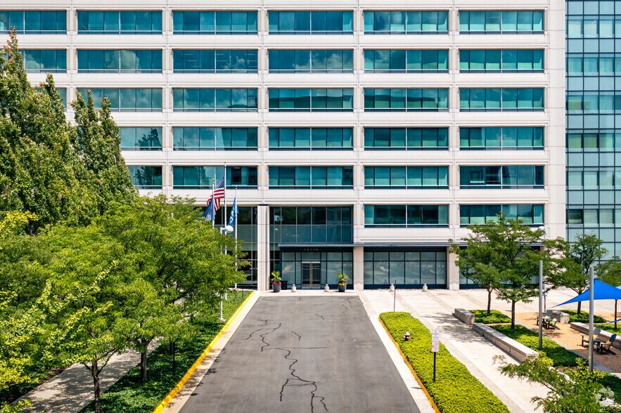 More Photos Of 12010 Sunset Hills Rd, Reston Office For Lease