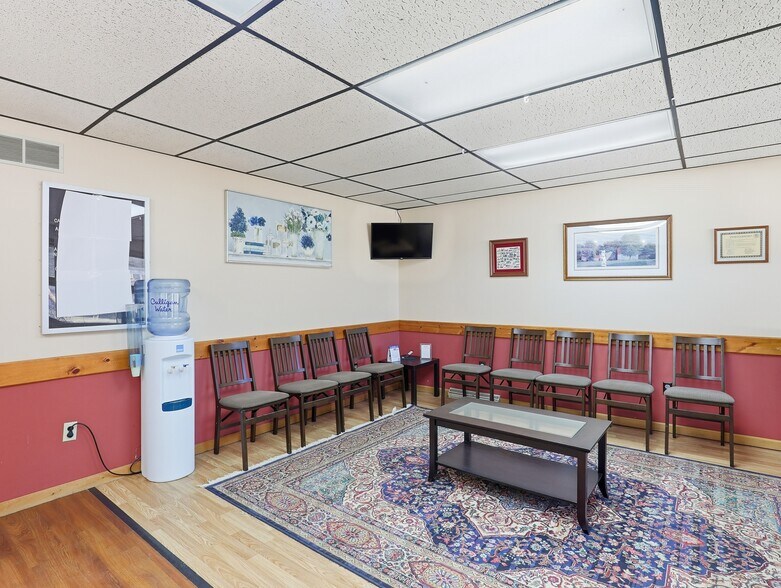 More Photos Of 408 N Keystone Ave, Sayre Healthcare For Sale