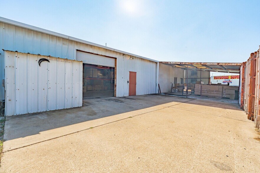 More Photos Of 5346 S US Highway 377, Stephenville Auto Repair For Sale